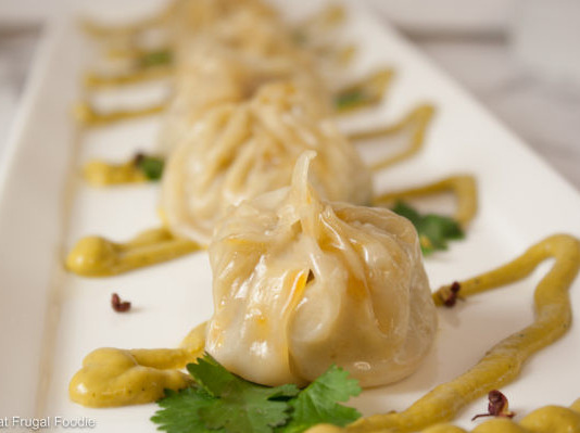 Nepal Dumplings (Momo) with sauce
