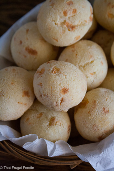 Pão de queijo – Brazilian Cheese Bread